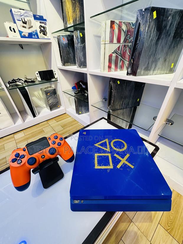 Blue Edition With 10 Games · Photo 3