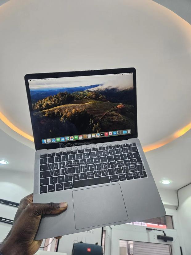 Laptop Apple MacBook Air 2018 8GB Intel Core I5 SSD 256GB · Photo 6