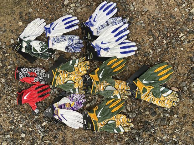 Original NFL Gloves Available at Cool Price · Photo 3