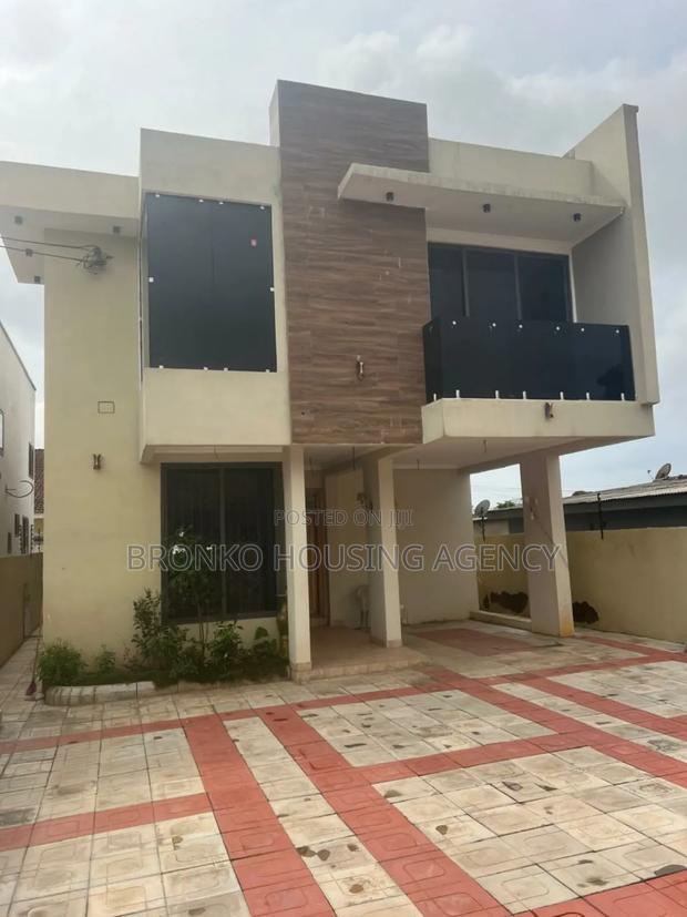 4bdrm House in Bronko Housing, Spintex for sale · Photo 2