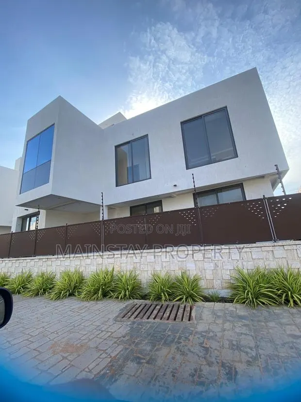 4bdrm Townhouse / Terrace in Mainstay Estates, East Legon for rent · Photo 1