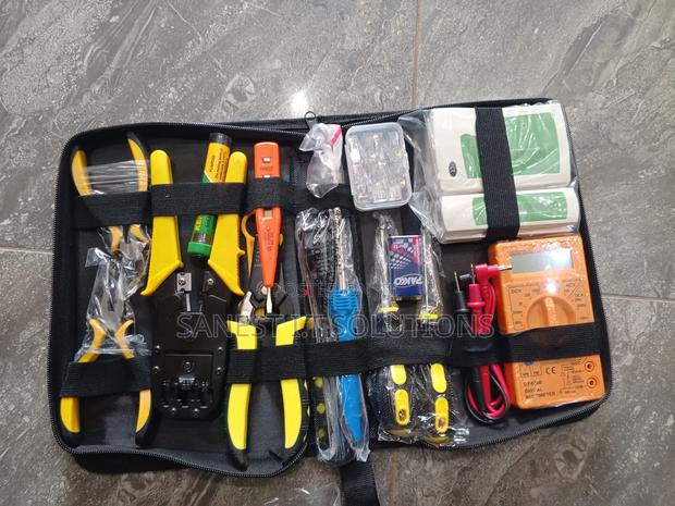 NETWORKING TOOL KIT 15 in 1 · Photo 1