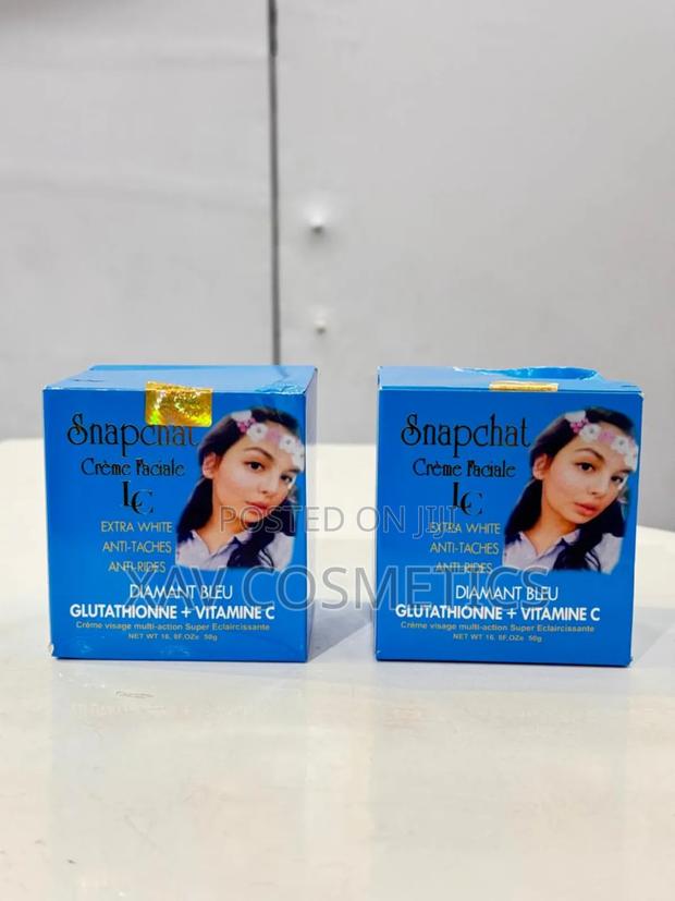 Snapchat Face Cream · Photo 1