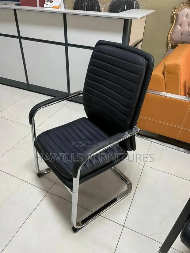 Executive Office Chair · Photo 1