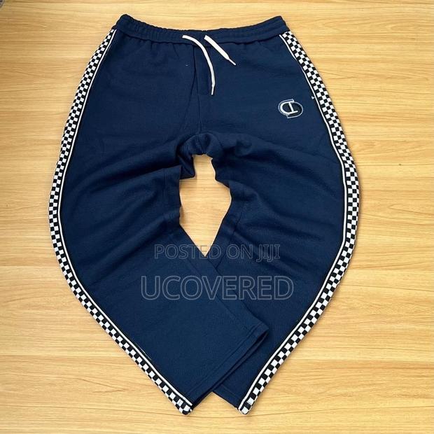 High Quality Unisex Joggers · Photo 7