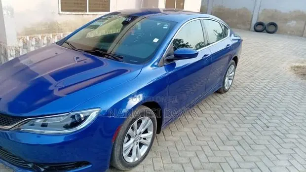 Chrysler 200 Limited 2015 Blue · Photo 1