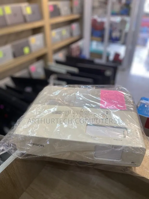 Epson Powerlite 83+ Projector · Photo 1