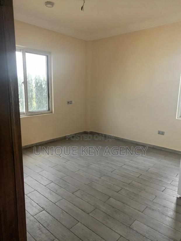 2bdrm Apartment in Unique Key Agency, A&C Mall Area for rent · Photo 4