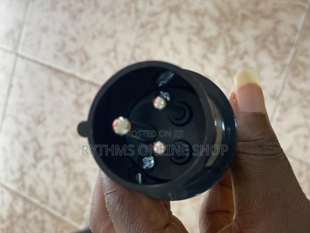 Power Rack Distributor 12output Channels · Photo 6