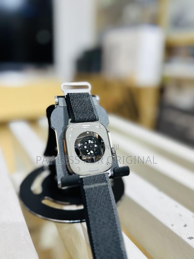 Ultra Watch · Photo 1
