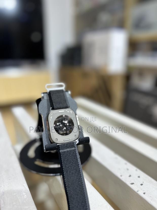 Ultra Watch · Photo 2