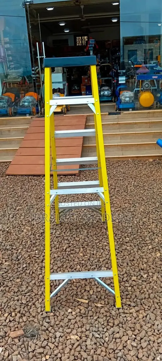 Fibreglass Household Ladder(1×6) · Photo 1