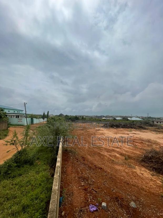Moderate Price Plots - Prampram Beach Lane · Photo 2
