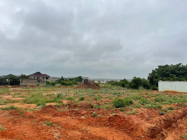 Titled Full Plots // Free Documents at Oyibi - Appolonia · Photo 2