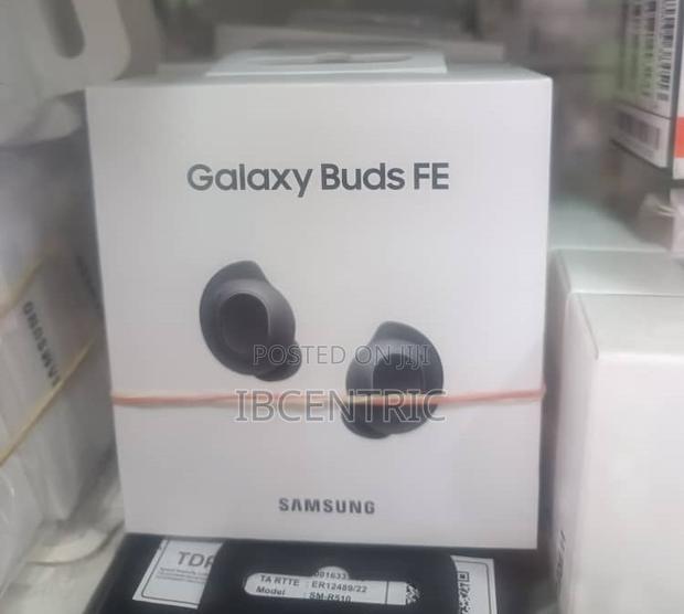 Samsung Galaxy FE Wireless Buds · Photo 2