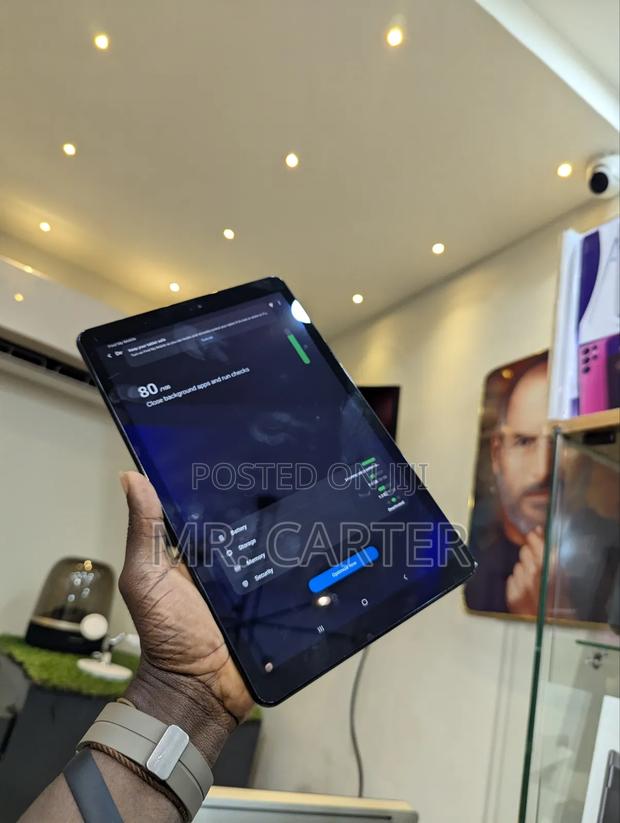 New Samsung Galaxy Tab A 8.0 (2019) 32 GB Black · Photo 2