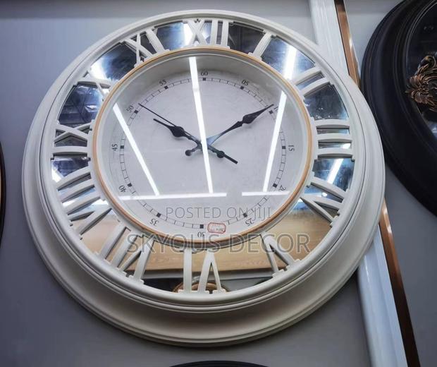 Wall Clock · Photo 1