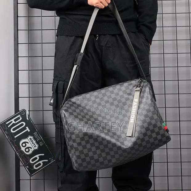 Cross Body Large Capacity Gym Bag or Cool Travel Bag · Photo 1