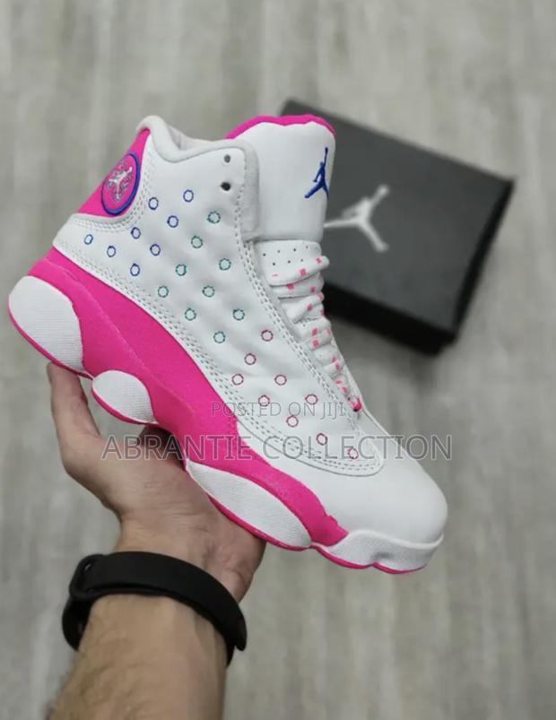 Air Jordan Retro 13 White/Pink · Photo 1