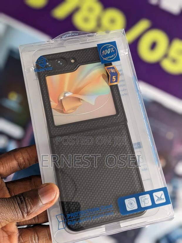 Galaxy Z Flip 5 360 Cover · Photo 2