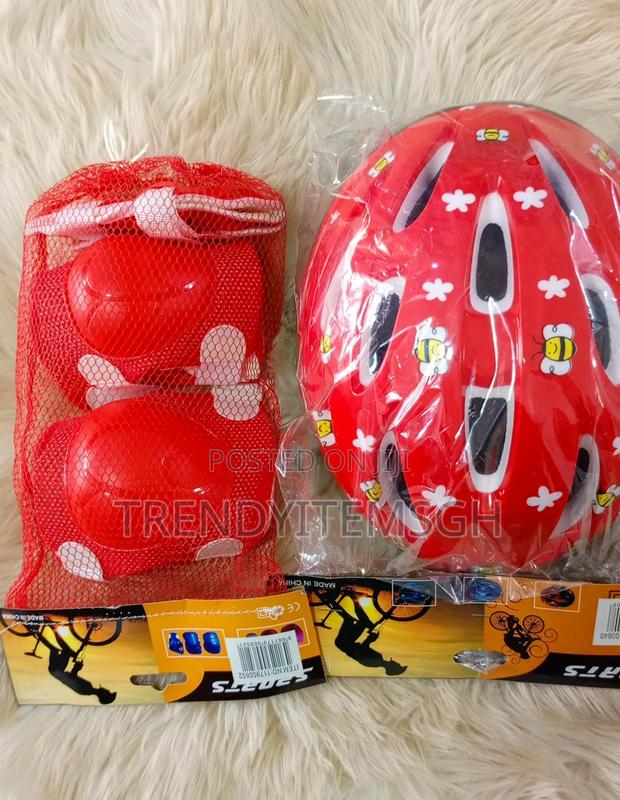 Kids Safety Helmet With Knee, Elbow, Hand Protective Pad · Photo 1