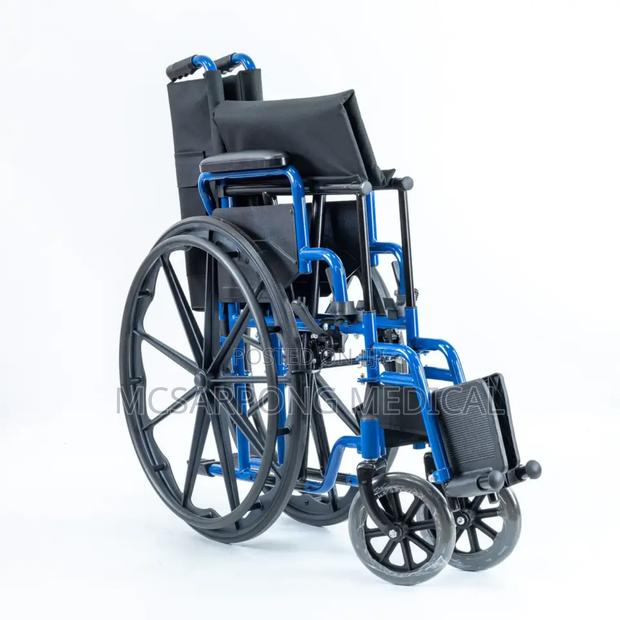 Wheelchair American Model (Manual Foldable) · Photo 2