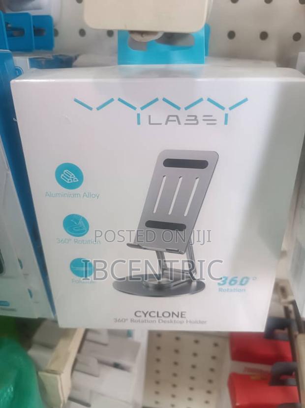 Cyclone 360 Rotation Desktop Holder · Photo 1
