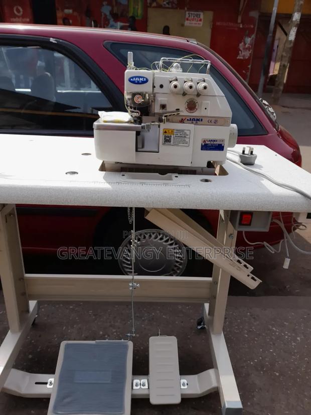 Brandnew Jaki Industrial Knitting Machine · Photo 1