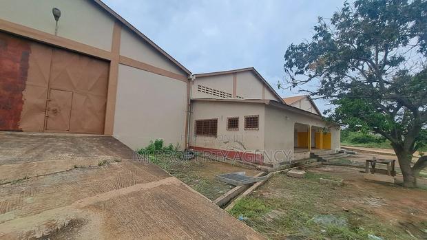 450 SQM Warehouse at Tema Industrial Area · Photo 3