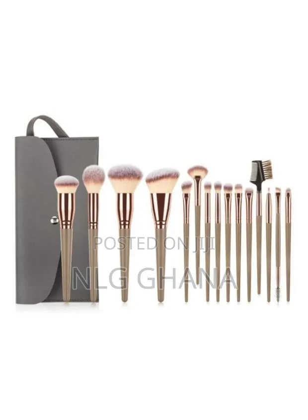15 PCS Makeup Brush Set With Case. Tvx25494 · Photo 1