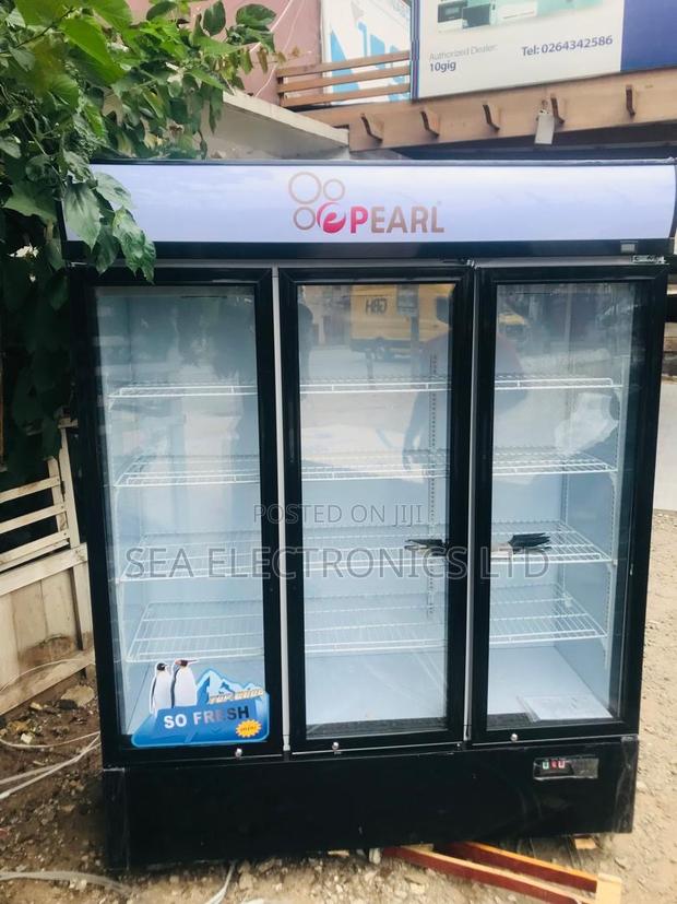 Showcase Pearl Display Fridge 3 Doors · Photo 1