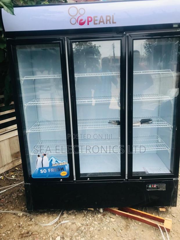 Newly Pearl 3 Doors Fridge Display Fridge · Photo 1