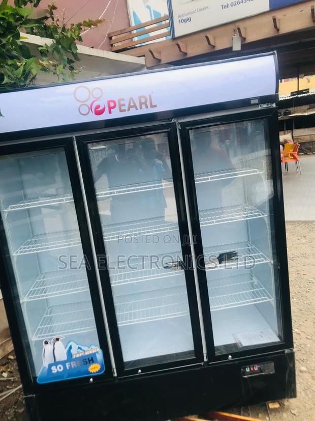 Unique Brand Pearl 3 Doors Display Fridge · Photo 1