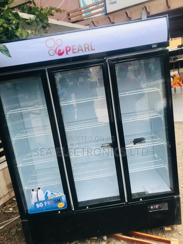 Super Great Pearl 3 Doors Display Fridge · Photo 1