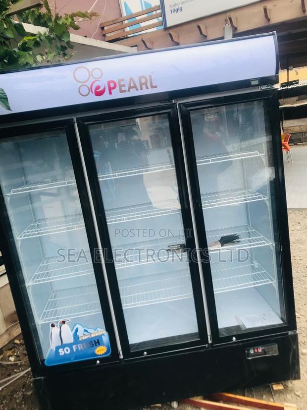 Available 3 Doors Pearl Display Fridge · Photo 1