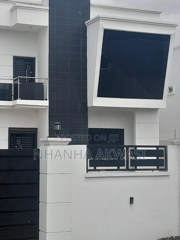 5bdrm House in Lashibi, Tema Metropolitan for rent · Photo 2