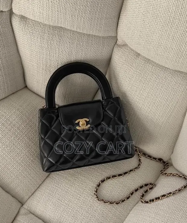 Channel Bag · Photo 1