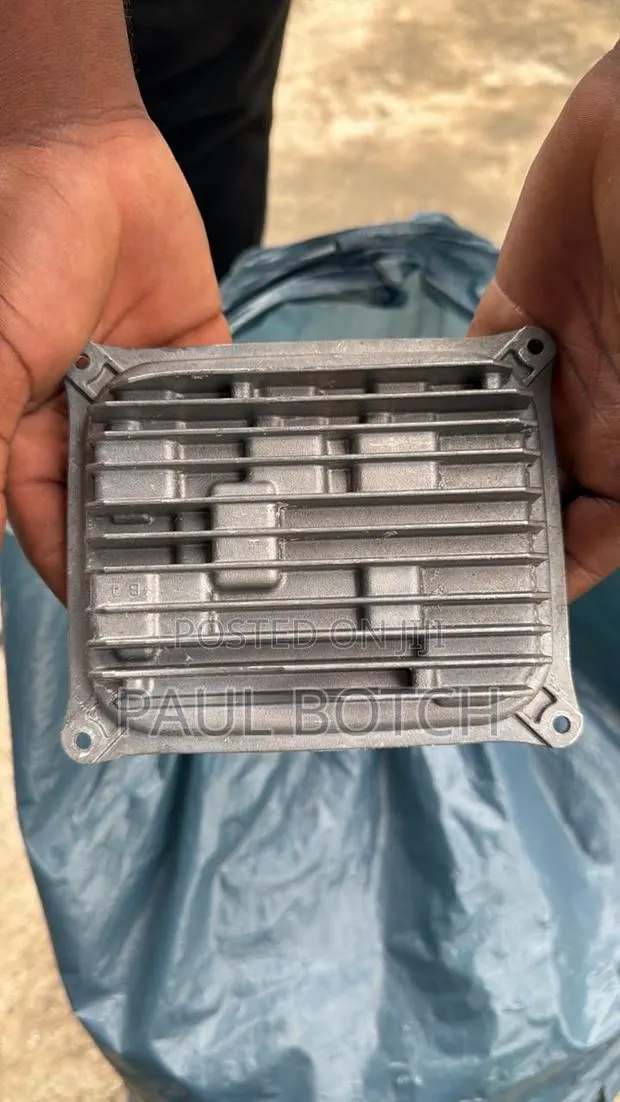 Mercedes-Benz E400 Headlight Charger · Photo 1