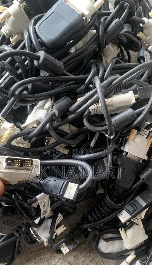 DP to DVI Connector · Photo 3