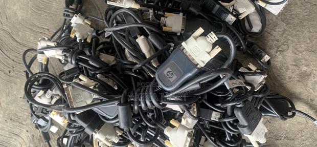DP to DVI Connector · Photo 2