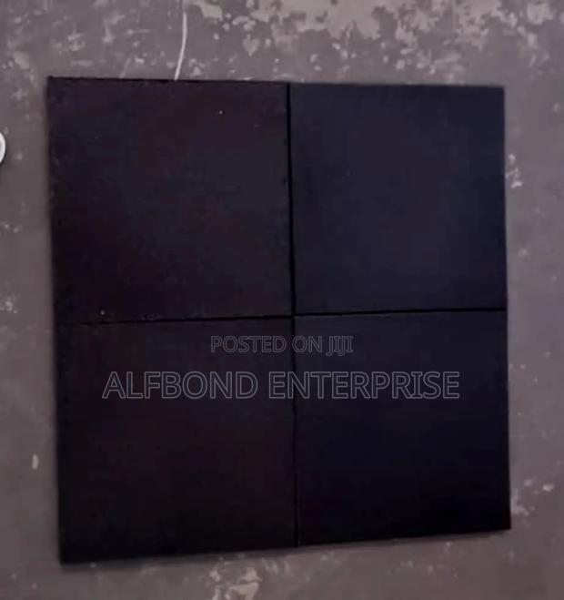Durable Non-slip Gym Floor Mat · Photo 2