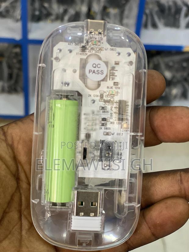 Transparent Bluetooth and Wireless Mouse · Photo 2