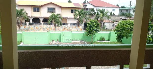 4bdrm House in Community 12, Tema Metropolitan for rent · Photo 3