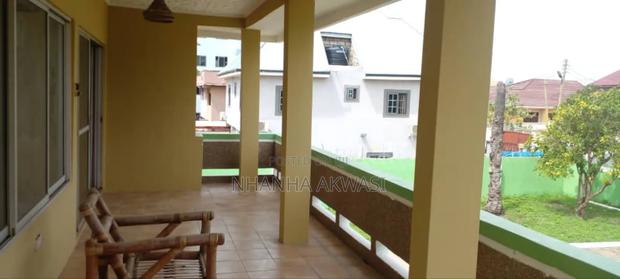 4bdrm House in Community 12, Tema Metropolitan for rent · Photo 7