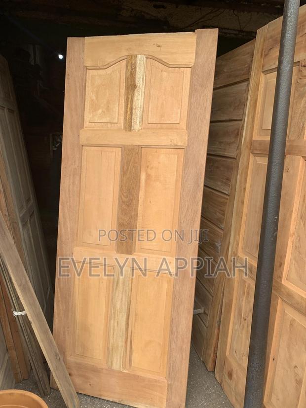 Single Face Door · Photo 2