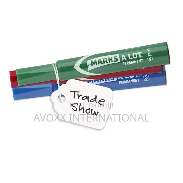 Avery 12204 Medium-Weight White Marking Tags (Box of 1000) · Photo 1