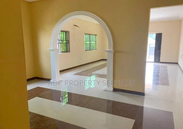 3bdrm Mansion in Koans Estate Pampaso, Accra Metropolitan for sale · Photo 3