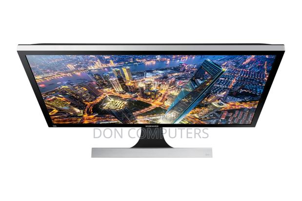 Samsung 28 Inches UHD Professional Monitor · Photo 2