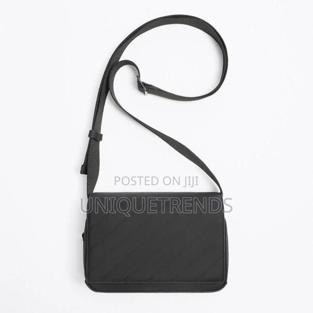 Original Zara Side Bags · Photo 2