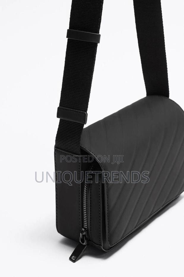Original Zara Side Bags · Photo 1